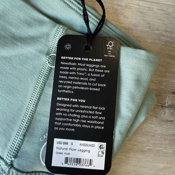 Allbirds Women's Natural Flow Legging In a Sage Green Color size Small nwt - Picture 6 of 6